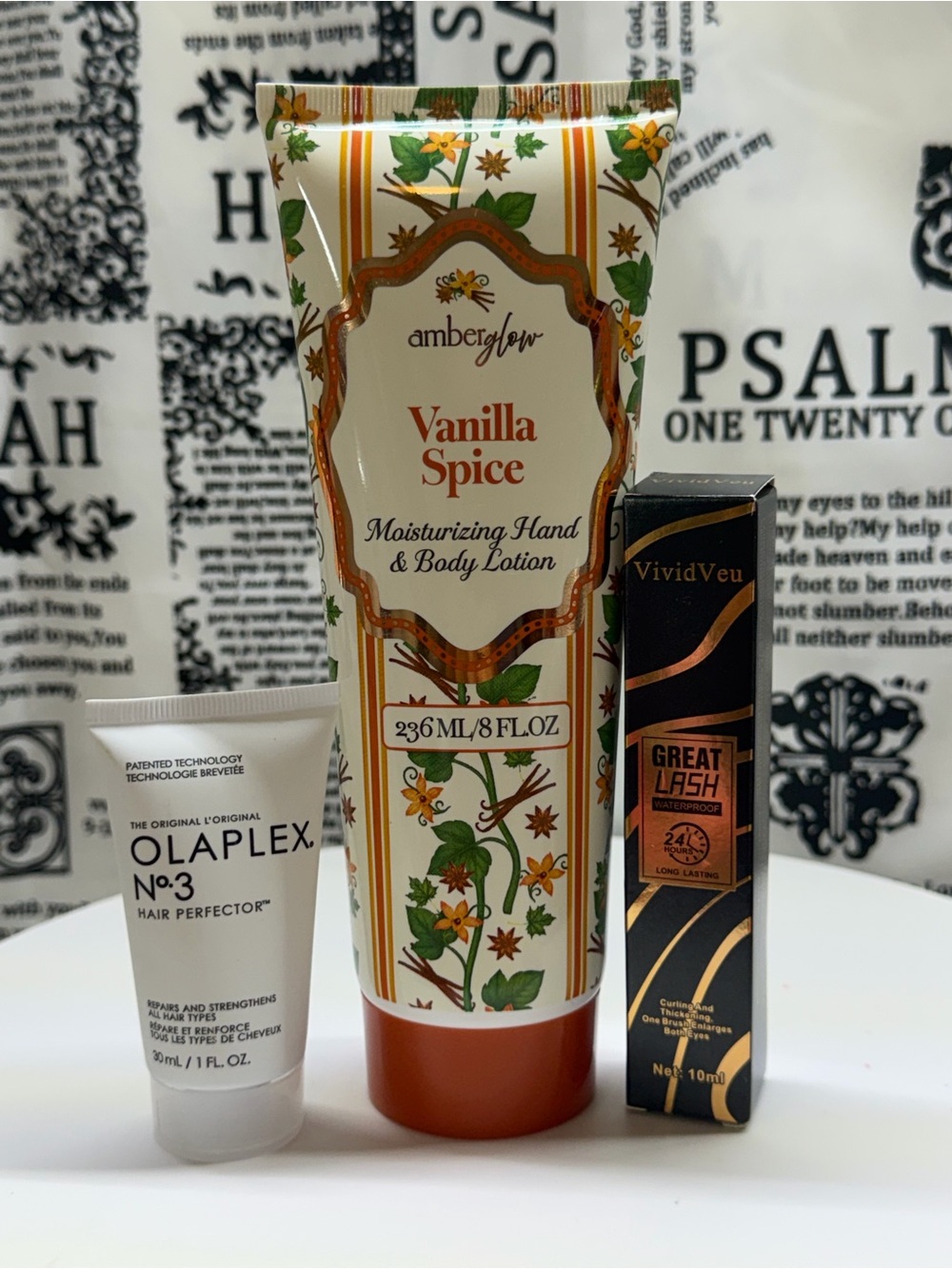 Vanilla Spice Moisturizing Hand & Body with 2 beauty items